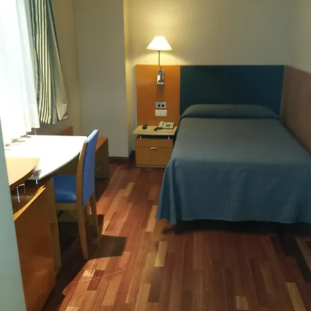 Szálloda Villacarlos 3*