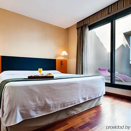 Szálloda Villacarlos 3*