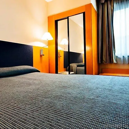 Villacarlos 3* Valence