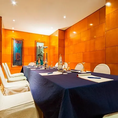 Hotel Villacarlos